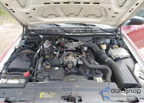 2011 Ford Crown Victoria Police Interceptor from USA, damaged, VIN 2FABP7BV7BX104310